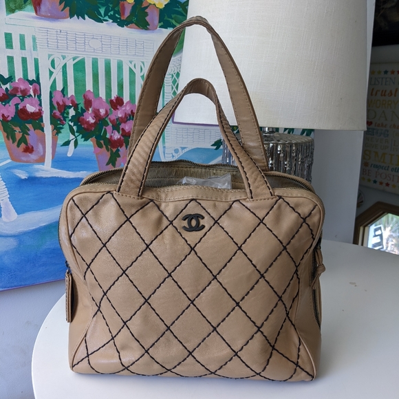 Chanel vintage Surpique handbag - Picture 4 of 17